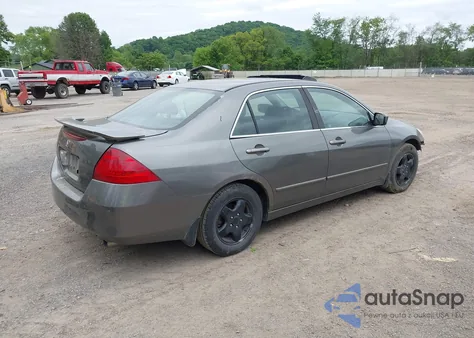 2006 Honda Accord 2.4 Ex из США, поврежденный, VIN 1HGCM55736A109626